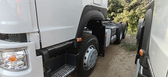 El camión volquete comercial usado de HOWO utilizó los camiones diesel 6*4 LHD/RHD 371/375hp