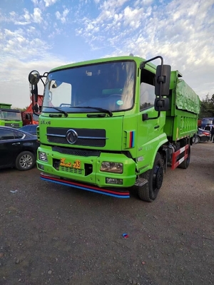 El descargador usado dejado de la marca 4x2 de Dongfeng del camión volquete utilizó los camiones volquete de poca potencia