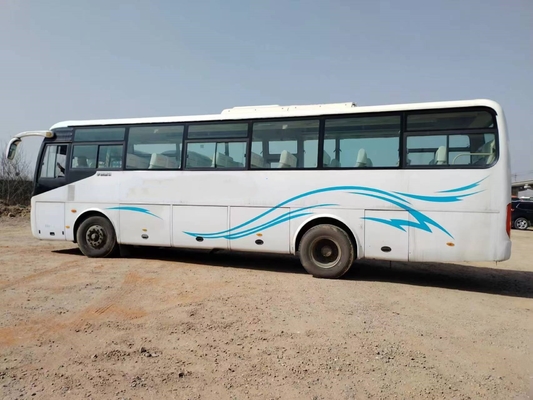 El color blanco de las puertas dobles de los asientos del Microbus 43 de la segunda mano utilizó el motor del autobús ZK6102D Yuchai de Yutong