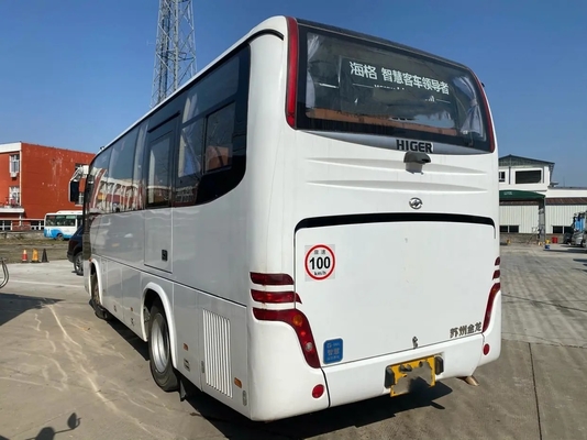Los autobuses de lujo usados 32 asientos en segundo lugar dan a motor más alto de Bus KLQ6796 Yuchai del coche el color blanco