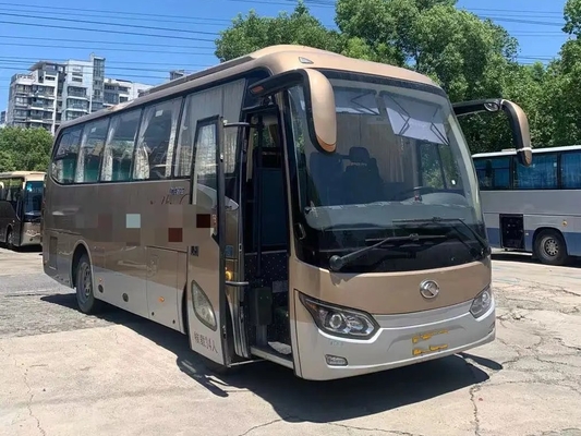 Coche usado Bus Weichai Engine 34 asientos color de oro de 2018 años 8 metros de 2da mano Kinglong XMQ6802