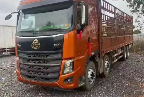 la 2da mano Lorry Orange Color 12 mide el camión del cargo de los cilindros 420hp 2021year Dongfeng del motor 6 de Yuchai del modo de la impulsión 8×4