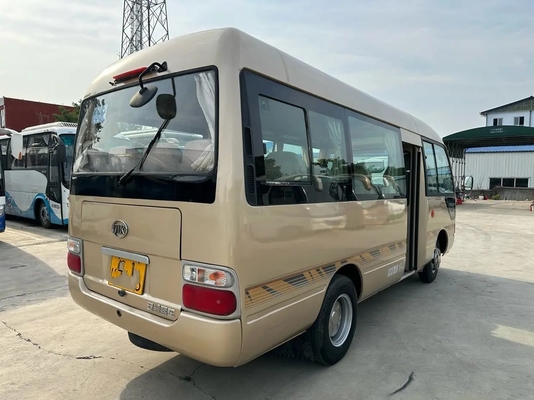 El EURO usado IV de los distribuidores autorizados del microbús 19 asientos Champagne Color Yuchai Engine 6 mide el autobús usado HK6606 de Ankai de la puerta plegable