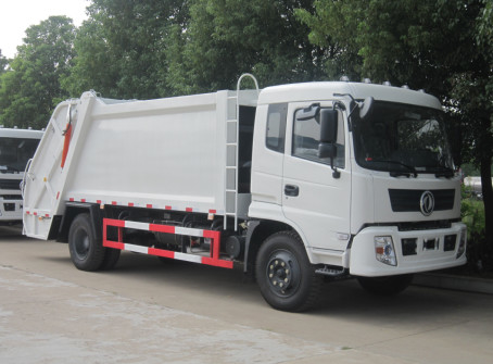 Camiones diesel usados 8 metros del ³ 10m de cargamento de la capacidad de Dongfeng de compresor largo RHD de la basura