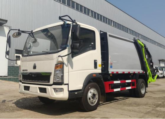 El ³ de Commercial Vehicles los 8m del comerciante del camión que cargaba el modo HOWO de la impulsión 4×2 comprimió el camión de basura 7,5 metros de largo