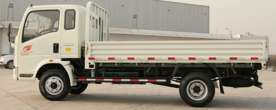 Pequeño modo usado de la impulsión de los camiones 4×2 que carga 4-6 toneladas de conducción a la derecha Sinotruck Howo Lorry Truck