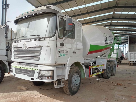 Camión usado del mezclador de cemento que revuelve el peso de carga clasificado del ³ dinámico del volumen los 5m 11 toneladas de Weichai del motor 6×4 de modo de la impulsión