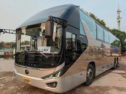 Autobús diesel usado de año 2020 de 56 asientos de doble puerta Autobús VIP Yutong ZK6137