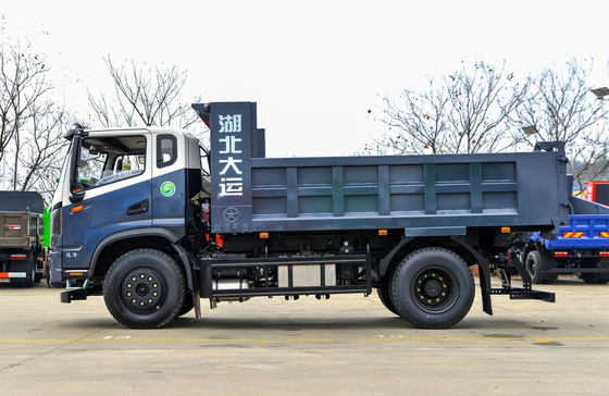 Venta de camión de descarga de Yuchai Motor de 180 hp Dayun 4 * 2 con pico 6 neumáticos Cabina estándar