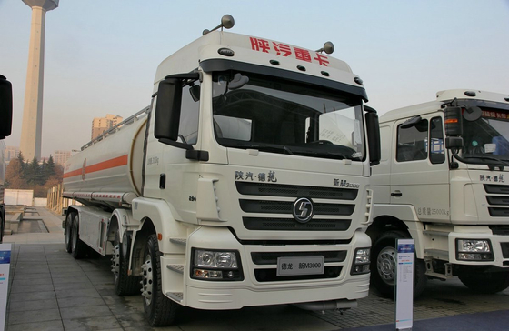 8x4 Cisterna de petróleo camión Shacman 12 ruedas Euro 4 Emisión 30m3 Capacidad Weichai 290 hp