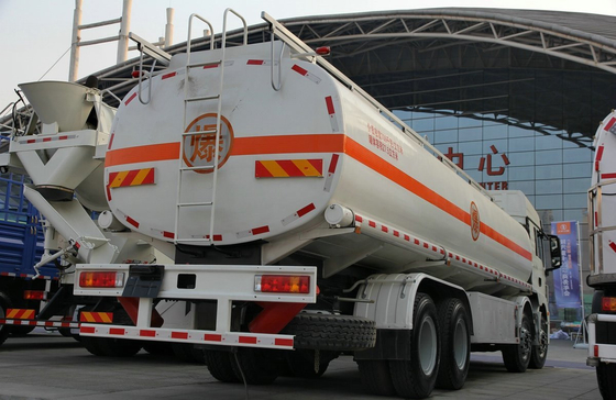 8x4 Cisterna de petróleo camión Shacman 12 ruedas Euro 4 Emisión 30m3 Capacidad Weichai 290 hp