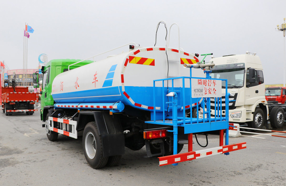 Camión cisterna de agua 10000 litros Eje único 4×2 Modo de conducción Dayun Sprinkler Yuchai Motor