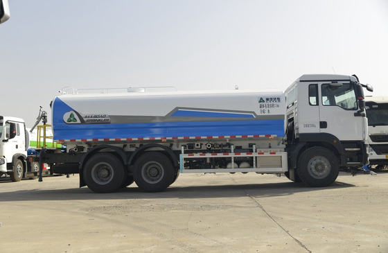 Camión cisterna de agua 6*4 Sinotruck Sitrak 14m3 Capacidad Cisterna 9.5 metros de largo 10 ruedas