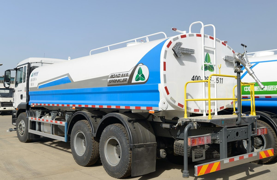 Camión cisterna de agua 6*4 Sinotruck Sitrak 14m3 Capacidad Cisterna 9.5 metros de largo 10 ruedas