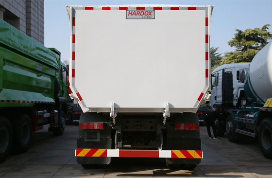 Camión de descarga para Sinotruck Sitrak Carga de 40 toneladas 8*4 Color blanco Caja tipo U de trabajo pesado