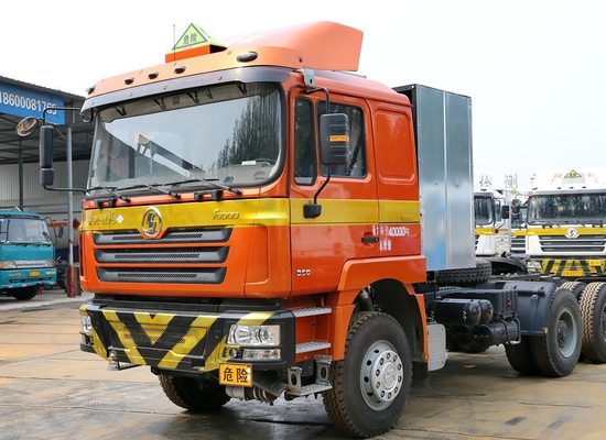 Cabeza del tractor del camión Shacman Caballo de transporte de gas 6 * 4 con 3 ejes Weichai 350hp manual de GNL