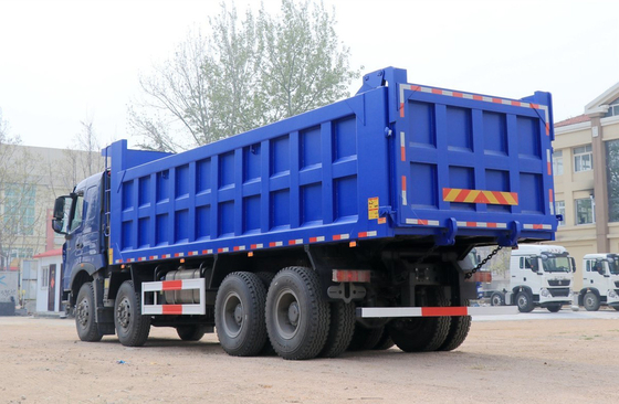 Camión de 12 neumáticos Howo T7 Dumper Primavera de hoja 440hp 30-50 toneladas Carga útil Caja espesada