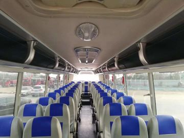 Autobús turístico de Yutong de la mano YC6L330-20 segundo 2011 motor ZK6127 del cilindro de los asientos 6 del año 55