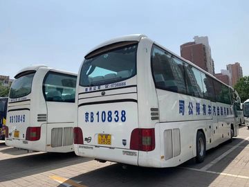 2012 autobús ZK6110 de la mano de la primavera de los asientos LHD de Yutong 51 del año 2do con el color blanco
