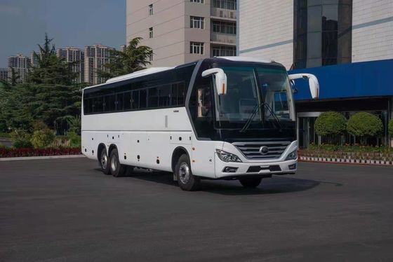 El autobús a estrenar ZK6126 de Yutong dobla a Axle With 58 asienta el color blanco en motor posterior de la promoción