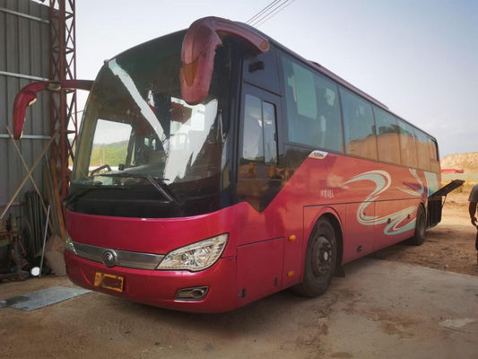 La marca usada ZK6116 48 de Yutong del bus turístico asienta la dirección izquierda que embala desnuda del chasis del saco hinchable del autobús del pasajero de las puertas dobles