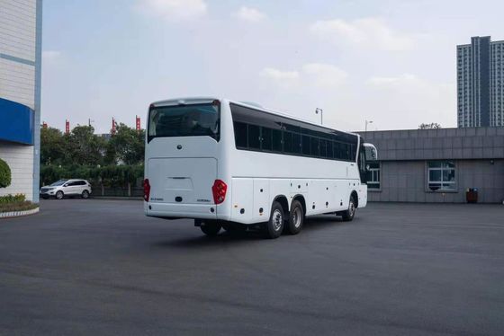 65 coche Bus del nuevo autobús de Yutong ZK6126D de los asientos el nuevo que dirige los motores diesel de RHD dobla a Axle New Bus posterior