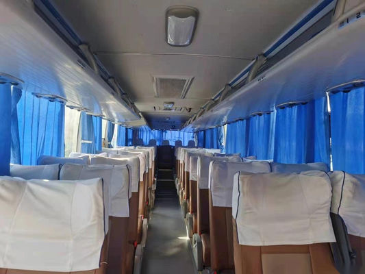 Autobús usado ZK6110 de Yutong dejado el bus turístico usado kilómetro bajo posterior de dirección del motor de Yuchai de 48 puertas dobles de los asientos