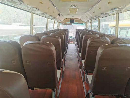 El bus turístico usado Yutong ZK6999 45 asienta chasis posteriores del saco hinchable del autobús LHD del pasajero del motor 177kw