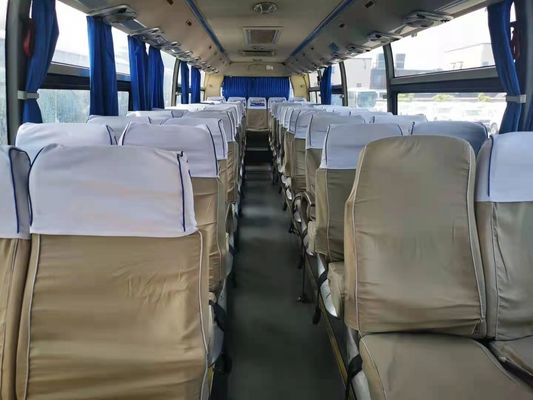 Motor bajo de dirección izquierdo usado de la parte posterior de Yuchai del kilómetro del bus turístico del chasis del saco hinchable de los asientos ZK6110 del autobús 51 de Yutong