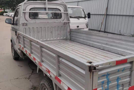 El camión ligero 102HP del cargo de las ruedas de la marca 6 de Dongfeng para Africe utilizó a Mini Dump Truck