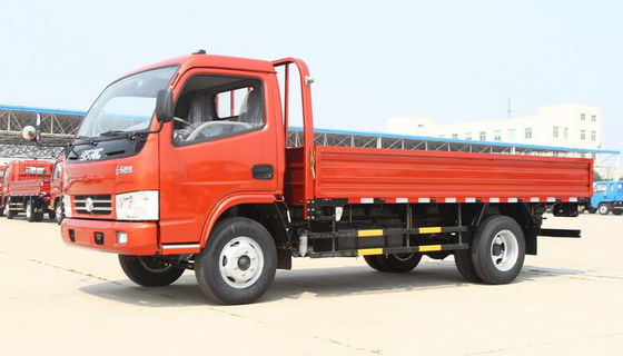 Año de poca potencia 2017 del camión LHD del cubo de la impulsión de Dongfeng 4 Ton Cargo Truck 4x2 de la segunda mano