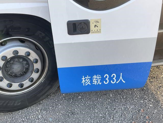 2 AXIS utilizaron el saco hinchable de lujo de 33 de los asientos del autobús de Passanger Yutong puertas dobles del motor