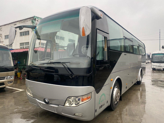 Yutong usado transporta ZK6107 la disposición de lujo 2+2 del bus turístico de los asientos del coche 49