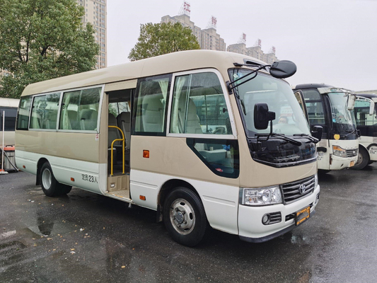 30 Seaters utilizaron el práctico de costa que el autobús 2TR da en segundo lugar el autobús de Toyota de la gasolina
