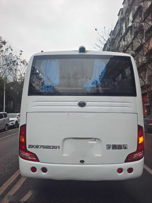 El autobús público blanco diesel usado año usado de la marca ZK6761 en 2017 LHD de Yutong utilizó los autobuses EURO de los asientos del motor V 29 de Yuchai