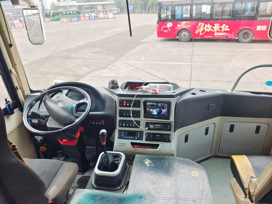 El autobús público blanco diesel usado año usado de la marca ZK6761 en 2017 LHD de Yutong utilizó los autobuses EURO de los asientos del motor V 29 de Yuchai