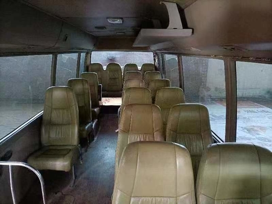 2013 el autobús usado del práctico de costa del año 30 asientos utilizó a Mini Bus Toyota Coaster Bus con el motor diesel 15B