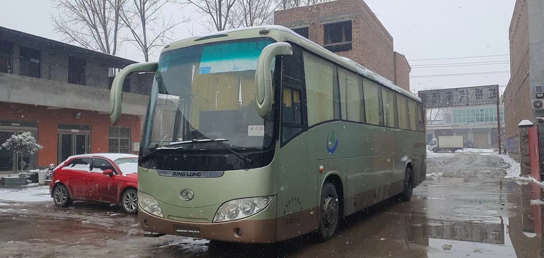 Coche usado 55 asientos Bus Second Hand Kinglong XMQ6129 con la dirección del motor diesel LHD