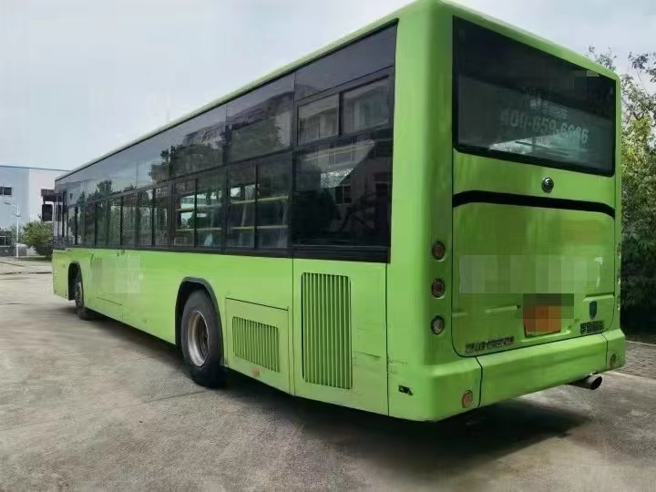 Motor diesel usado ciudad de Bus 60seats del coche de la conducción a la derecha del autobús de Zk6128 Yutong que hace turismo