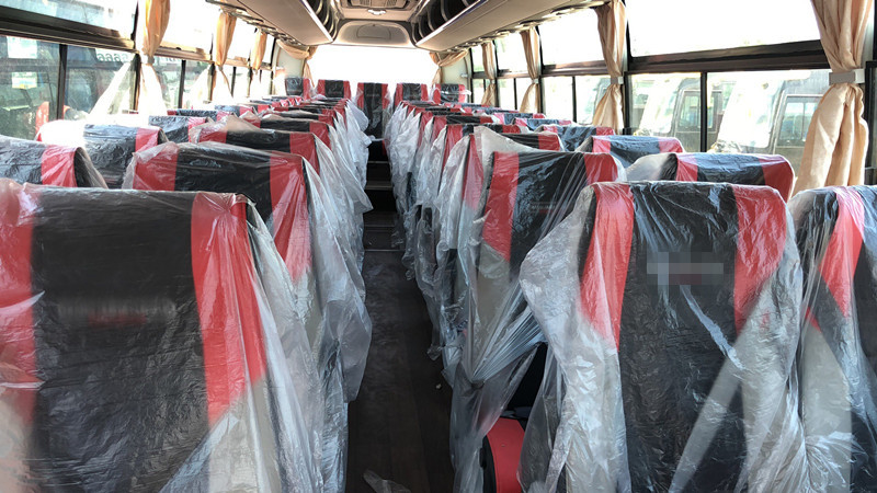 2015 dirección usada asientos de Bus With New Seat LHD del coche de Yutong ZK6107 del año 47