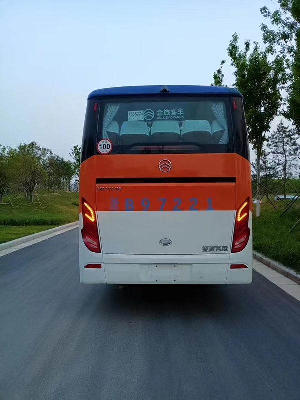 Euro usado motor IV de 51 de los asientos de Rhd de la parte posterior del coche puertas de Buses Golden Dragon XML6113 dos