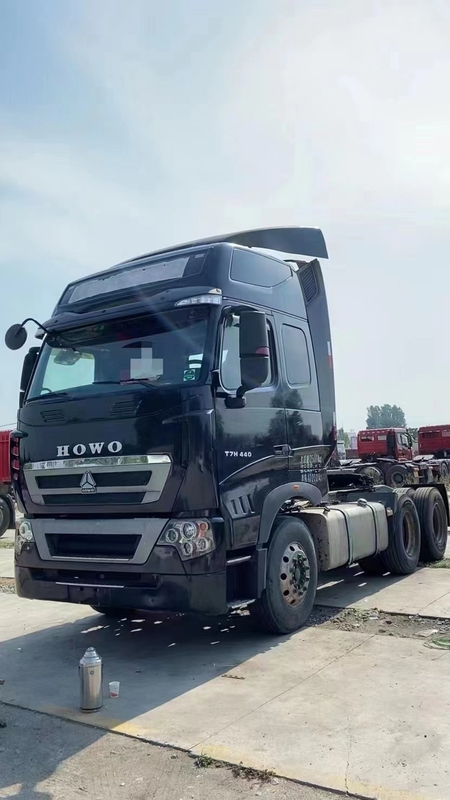 Cabeza usada del remolque del motor diesel de la cabeza de Howo T7 del tractor del poder de caballo de la rueda 440 de Sinotruck 6*4 10