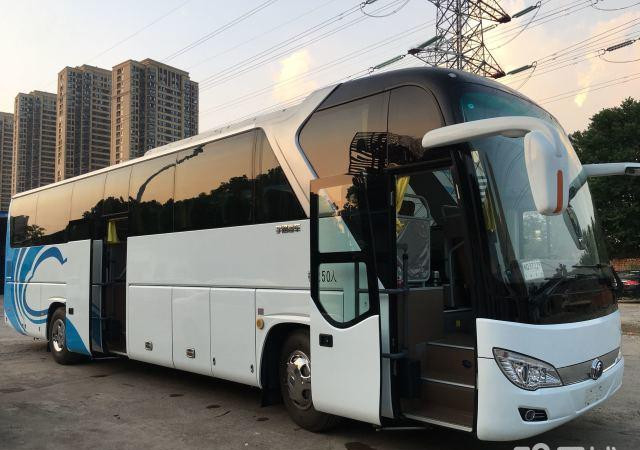 Zk6122 LHD utilizó Yutong transporta el motor diesel 125km/H Max Speed de 2015 asientos del año 50