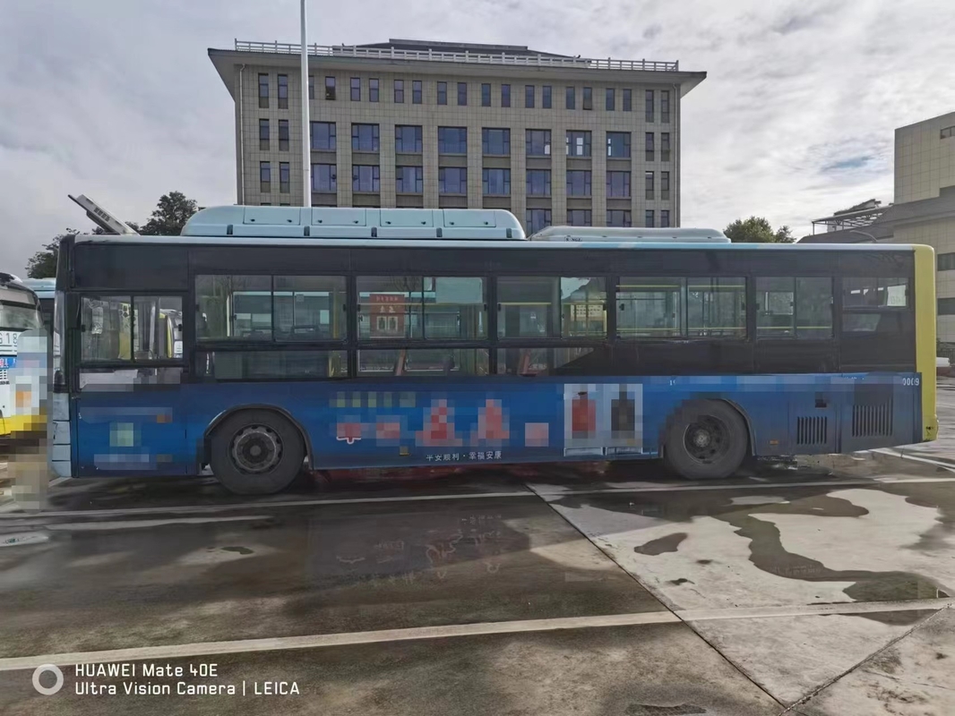 2014 autobús usado Zk6105 de la ciudad de Yutong del año 26/82 asientos para el transporte público con el motor diesel