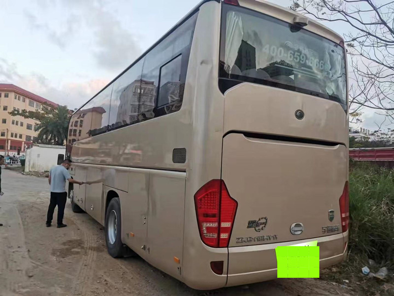 Los asientos Yutong usado Zk6118 de 2013 años 47 no transportan con la puerta doble del aire acondicionado ningún accidente
