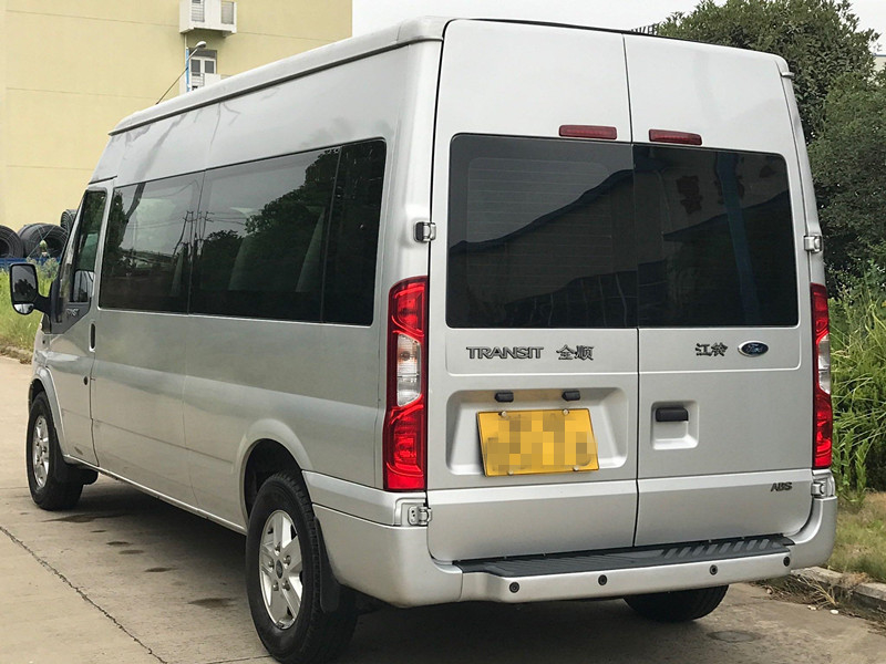 2015 motor usado de Ford Buses Mini Bus Diesel del año 15 asientos con Seat de lujo