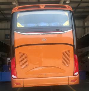 2021 dirección del motor RHD de Bus With Diesel del coche de Kinglong XMQ6127cy de la llegada de los asientos del año 53 nueva nueva