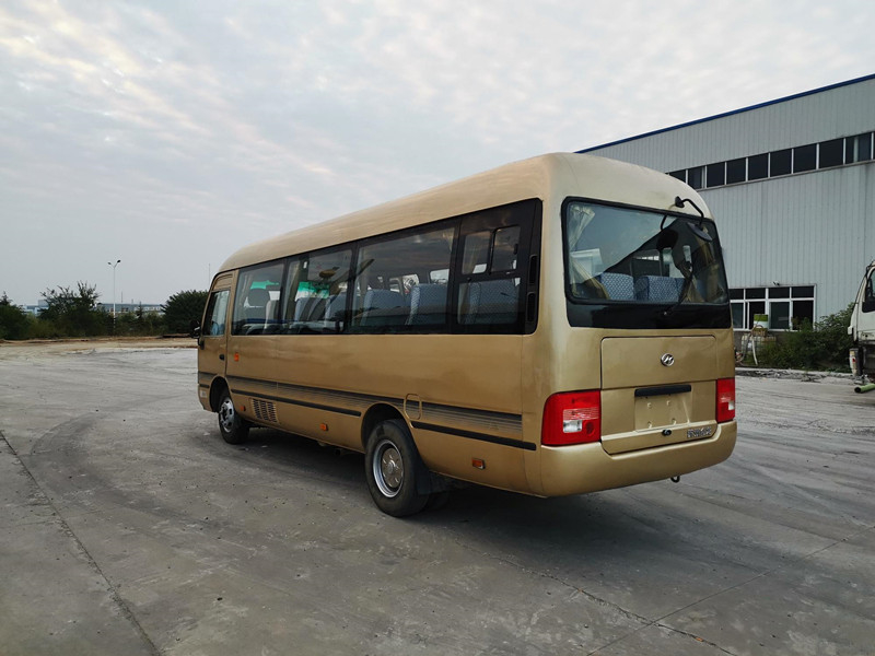 23 asientos 2014 años utilizaron a un práctico de costa más alto Mini Bus KLQ6702E4 con la dirección de la mano izquierda del motor