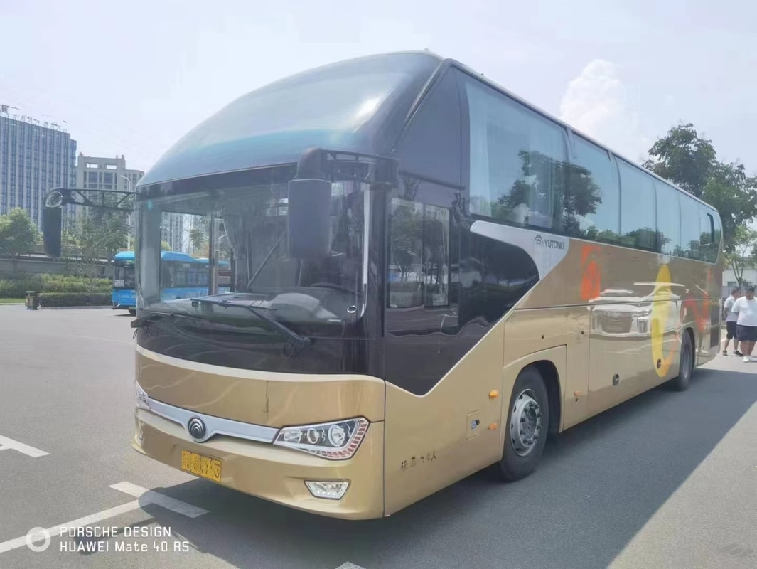 El coche Long Used Coach del autobús de ZK6128 Yutong transporta el motor de 54 asientos RHD/de la parte posterior de LHD