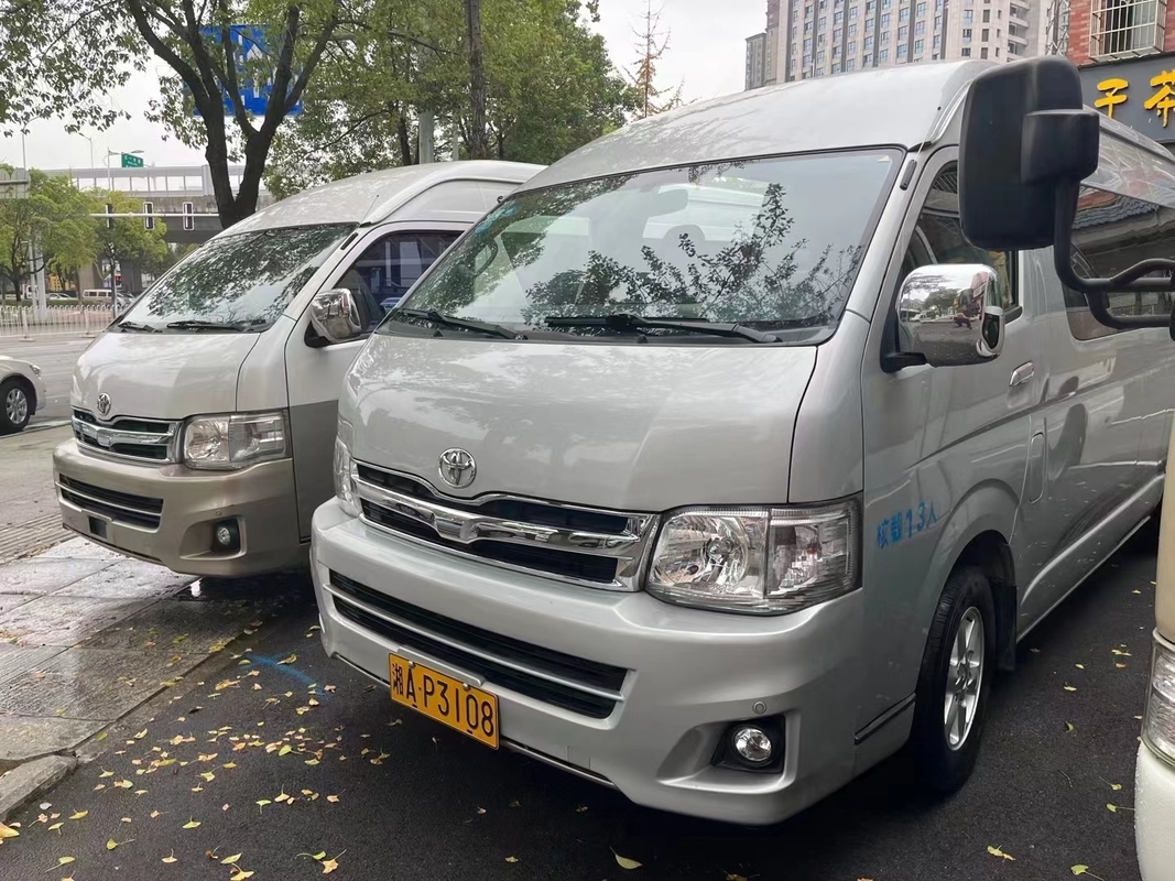 2018 el autobús usado de Toyota Hiace del año 13 asientos con el motor de gasolina utilizó a Mini Bus For Nigeria